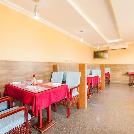 Capital O 22439 Ratna Forever Hotel Karkal Luaran gambar