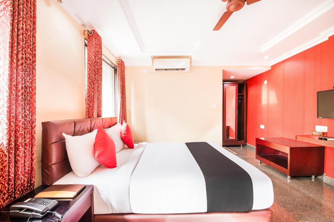 Capital O 22439 Ratna Forever Hotel Karkal Luaran gambar
